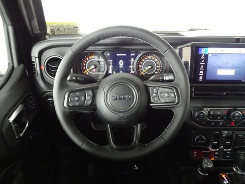 New 2026 Jeep Gladiator Rubicon image 25