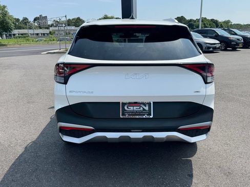 Used 2023 Kia Sportage EX AWD/4WD image 5