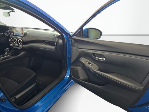 Used 2024 Nissan Sentra SV FWD image 40
