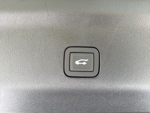 New 2026 GMC Yukon Denali AWD/4WD image 38