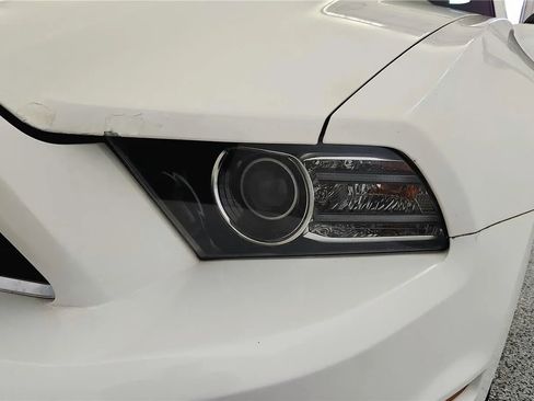 Used 2013 Ford Mustang V6 image 14