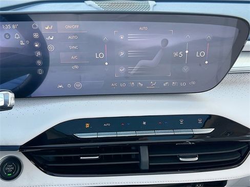 New 2026 Buick Enclave Avenir w/ Super Cruise Package image 11