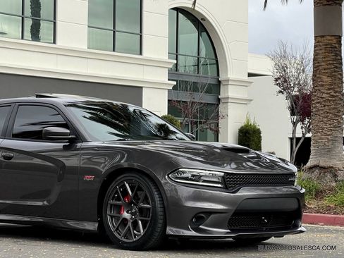 Used 2017 Dodge Charger R/T Scat Pack w/ Technology Group image 10