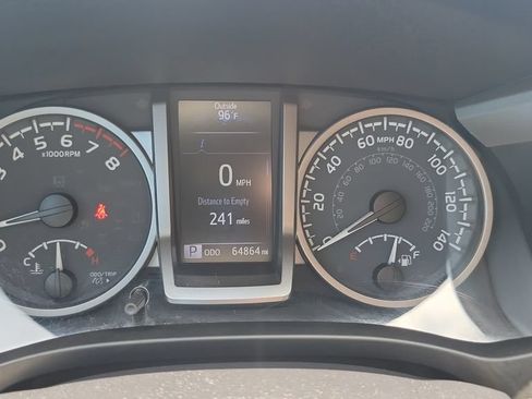 Certified 2021 Toyota Tacoma SR5 AWD/4WD image 21