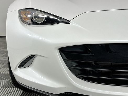 Used 2022 MAZDA MX-5 Miata Grand Touring w/ Weather Package image 15