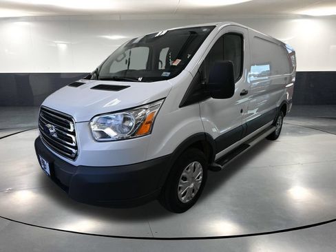 Used 2017 Ford Transit 250 130 Low Roof w/ Exterior Upgrade Package RWD image 8