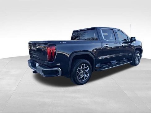 Used 2024 GMC Sierra 1500 SLT w/ SLT Premium Package image 6