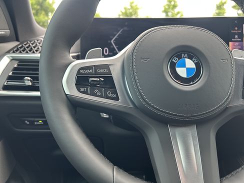 Used 2026 BMW X5 xDrive40i w/ M Sport Package AWD/4WD image 18