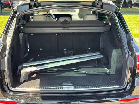Used 2019 Mercedes-Benz E 450 4MATIC Wagon w/ Premium Package image 16