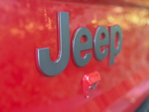 Used 2020 Jeep Gladiator Rubicon image 46