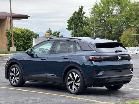 Used 2023 Volkswagen ID.4 2WD image 7