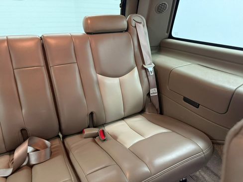 Used 2003 GMC Yukon Denali AWD/4WD image 38