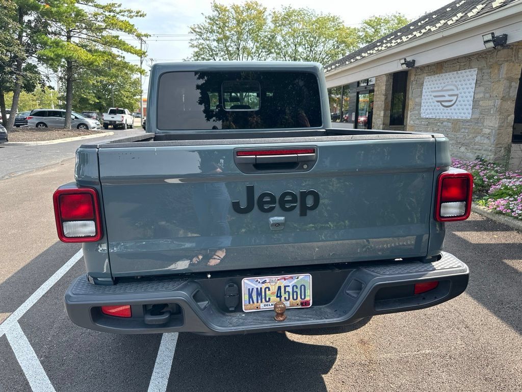 Used 2024 Jeep Gladiator Sport AWD/4WD image 7