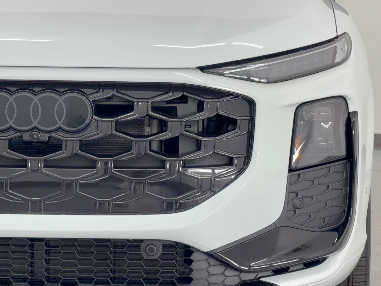 New 2026 Audi Q3 quattro 2.0T AWD/4WD image 12