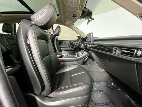 Used 2023 Lincoln Aviator 2WD w/ Premium Package image 20