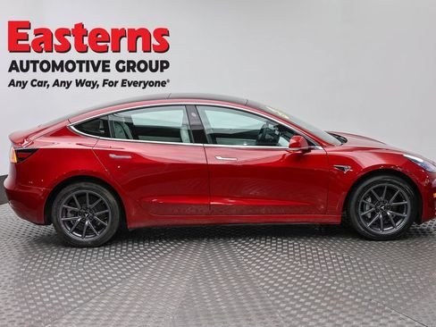 Used 2019 Tesla Model 3 Standard Range Plus RWD image 4