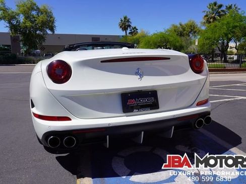 Used 2015 Ferrari California T image 74
