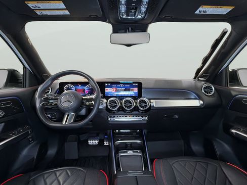 Used 2025 Mercedes-Benz GLB 250 image 31