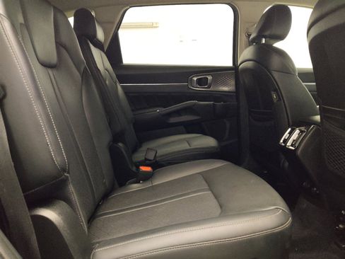 Used 2021 Kia Sorento SX FWD image 19