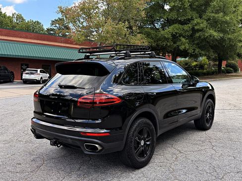 Used 2016 Porsche Cayenne AWD/4WD image 5