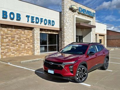 Certified 2025 Chevrolet Trax RS w/ Sunroof Package
