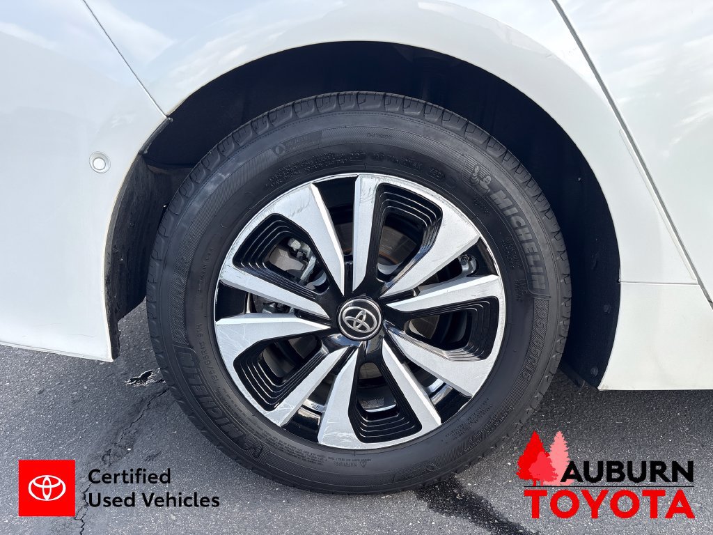 Certified 2017 Toyota Prius Prime Advanced w/ Carpet Mat Package FWD image 26