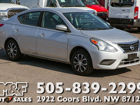 Used 2017 Nissan Versa SV FWD image 1