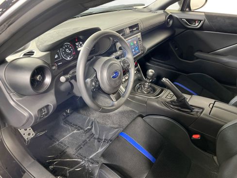 Used 2025 Subaru BRZ tS image 9