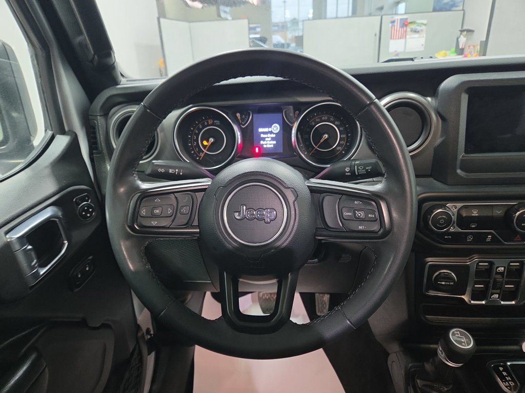 Used 2023 Jeep Gladiator Sport AWD/4WD image 26