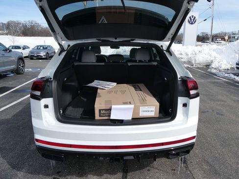 New 2026 Volkswagen Atlas Cross Sport SEL R-Line AWD/4WD image 13