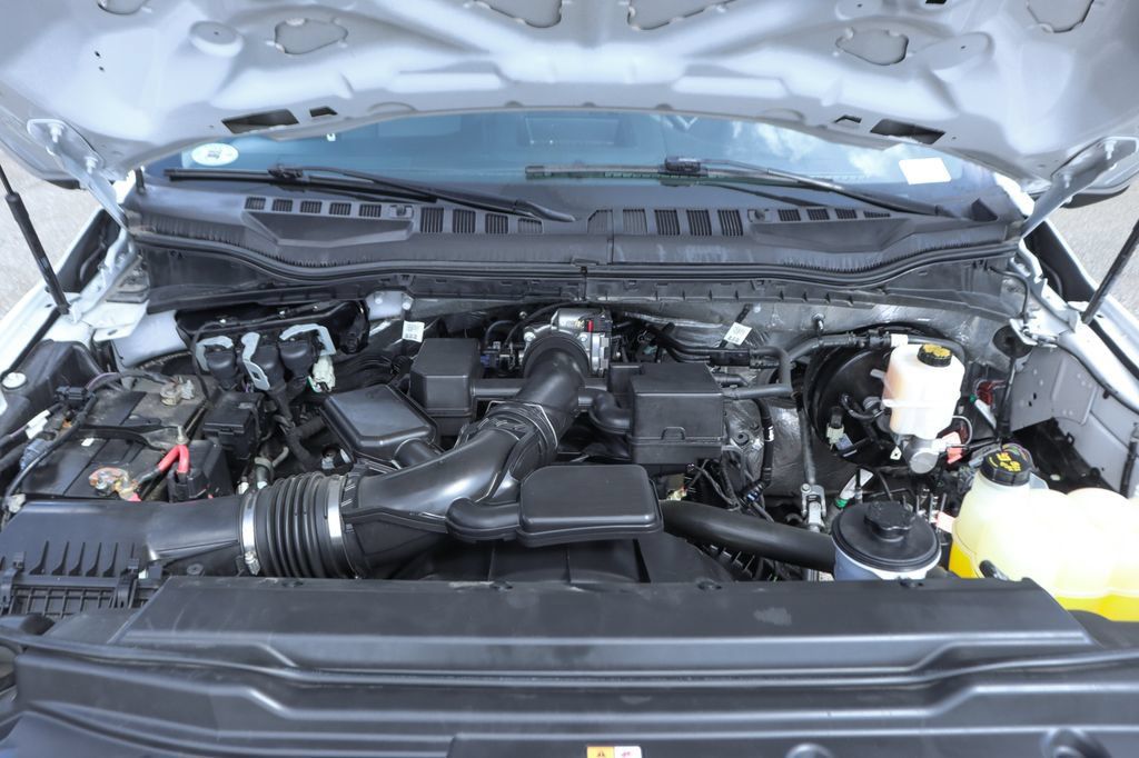 Used 2022 Ford F250 XL w/ Power Equipment Group RWD image 12