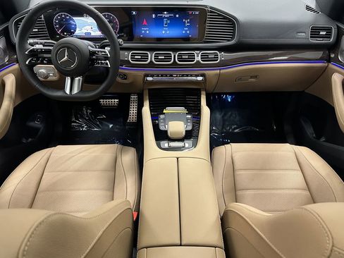 New 2026 Mercedes-Benz GLS 450 4MATIC image 28