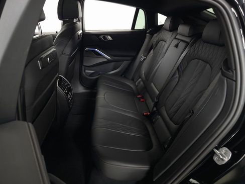 Used 2024 BMW X6 M60i w/ Dynamic Handling Package image 39