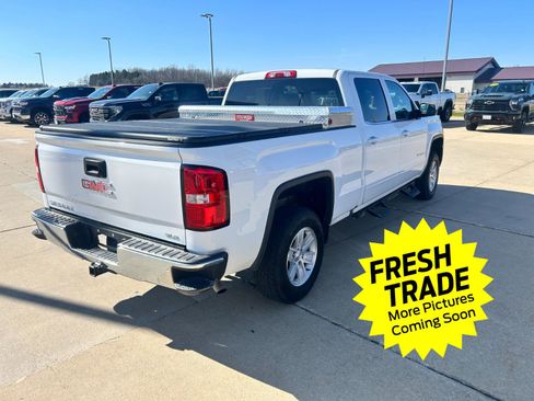 Used 2018 GMC Sierra 1500 SLE w/ SLE Value Package image 5