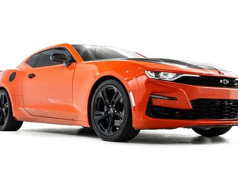 Used 2021 Chevrolet Camaro SS image 6