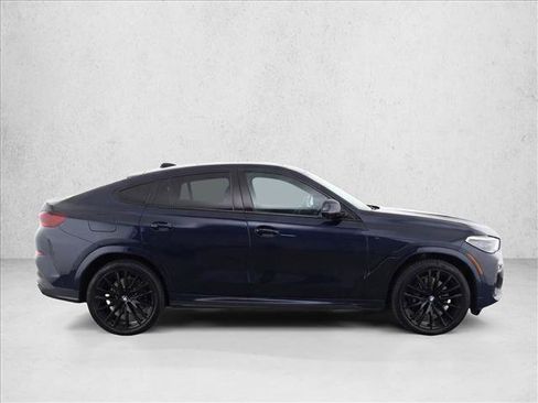 Used 2022 BMW X6 xDrive40i w/ Executive Package image 8