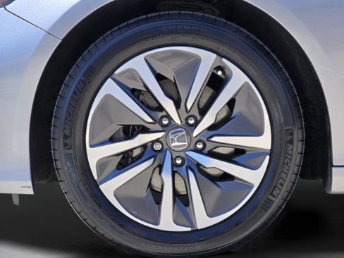 Used 2021 Honda Accord Hybrid image 30