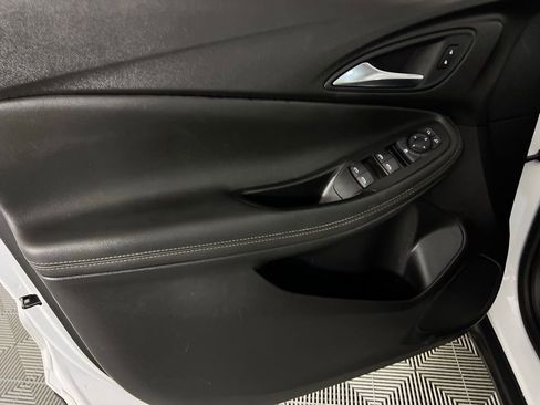 Used 2025 Buick Encore GX Preferred image 24