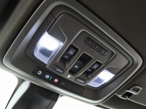 Used 2021 GMC Sierra 2500 Denali w/ Denali Ultimate Package image 35