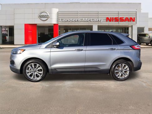Used 2024 Ford Edge Titanium image 6