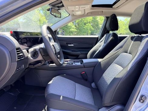 New 2026 Nissan Sentra SV w/ SV Convenience Package FWD image 16