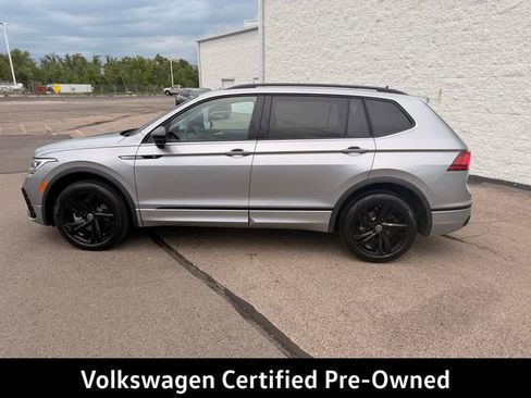 Certified 2024 Volkswagen Tiguan SE R-Line AWD/4WD image 2