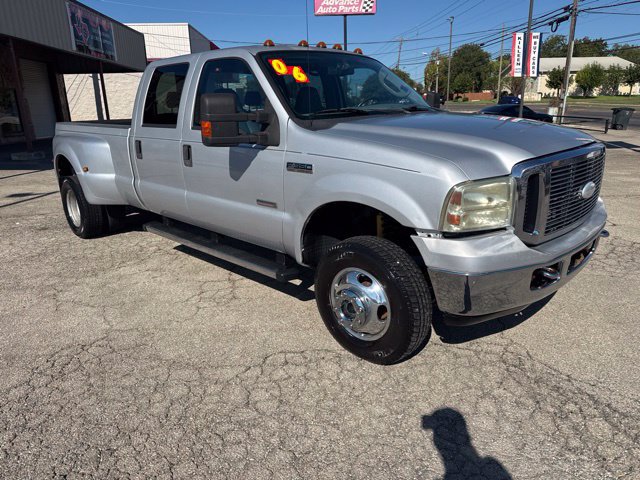Used 2006 Ford F350 Lariat AWD/4WD image 3