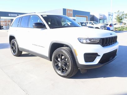 New 2025 Jeep Grand Cherokee Laredo