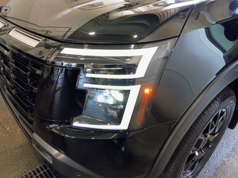 Used 2025 Nissan Armada PRO-4X AWD/4WD image 26