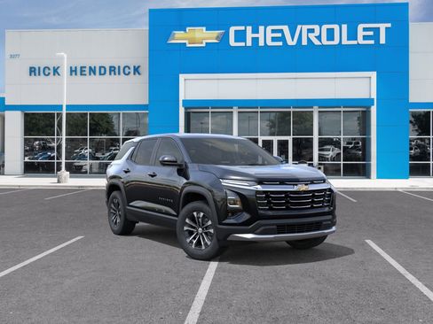 New 2026 Chevrolet Equinox LT w/ Safety and Technology Package image 2