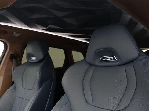 Certified 2023 BMW XM w/ M Driver's Package AWD/4WD image 15