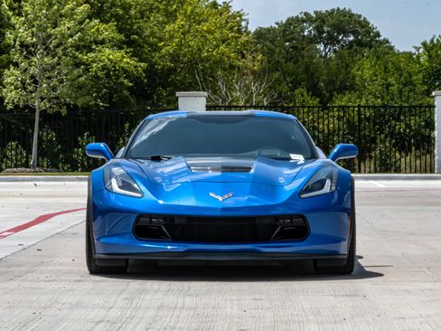 Used 2019 Chevrolet Corvette Grand Sport RWD image 3