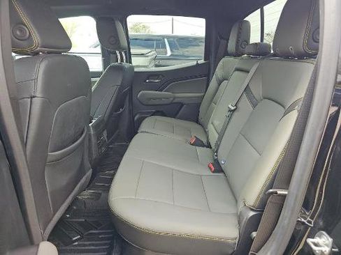 Used 2024 Chevrolet Colorado ZR2 w/ ZR2 Convenience Package III image 11