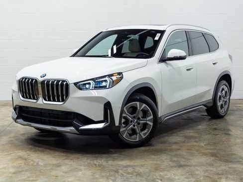 Used 2025 BMW X1 xDrive28i AWD/4WD image 8